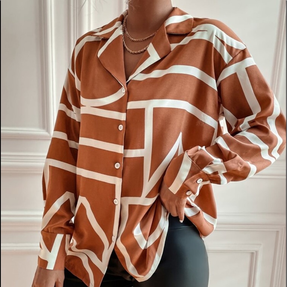 Elegant Abstract Geo Loose Relaxed Fit Print Button Down Shirt - Picture 5 of 16